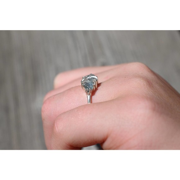 Montana sapphire ring, alternative engagement rings size 3 4 5 6 7 8 9 1… - Picture 5 of 6